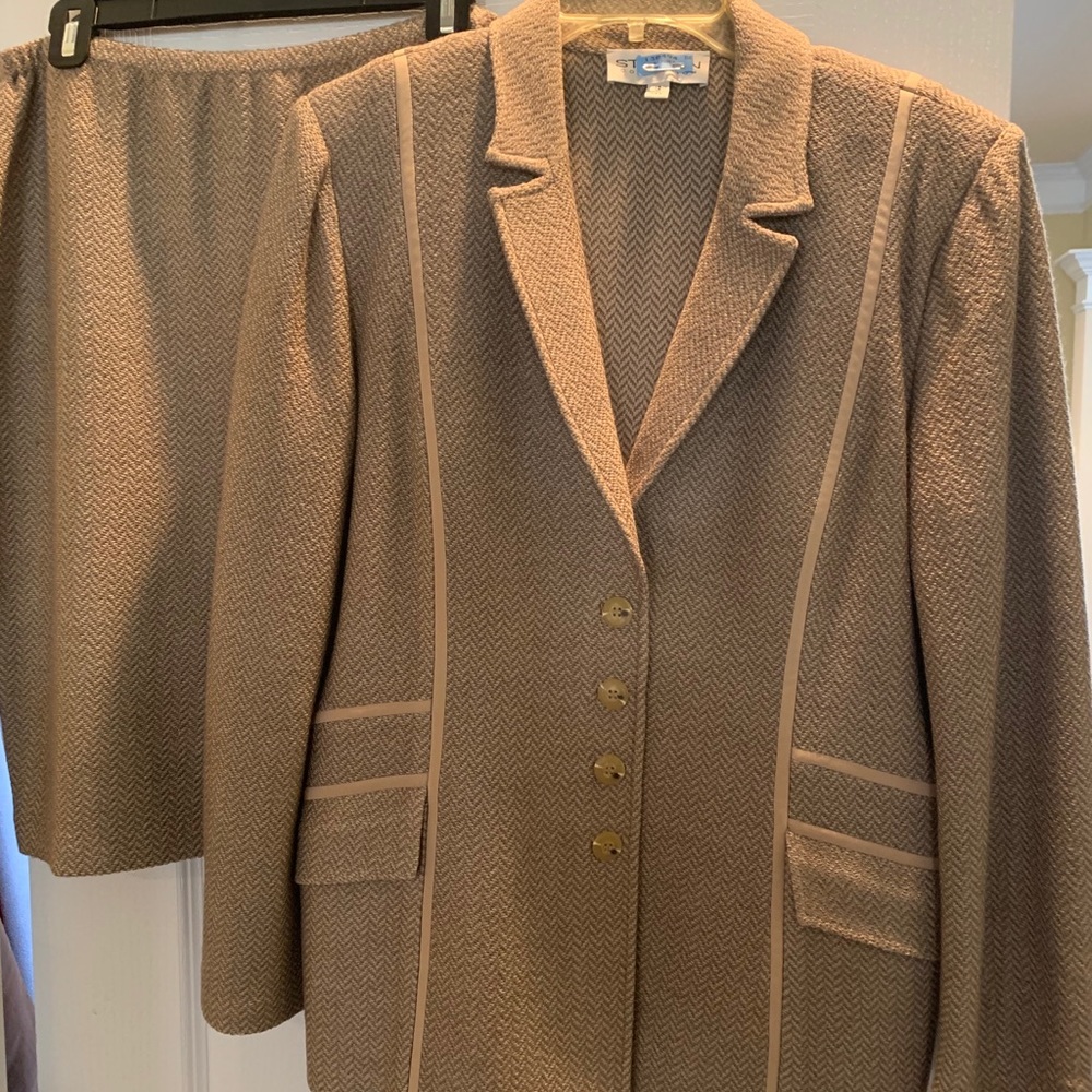 St John Taupe Chevron Suit, Size 12